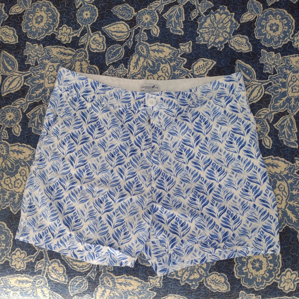 Caribbean Joe Blue and White Print Cotton Shorts size 12